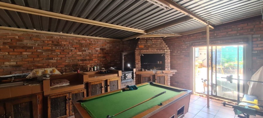 To Let 4 Bedroom Property for Rent in Hadison Park Northern Cape